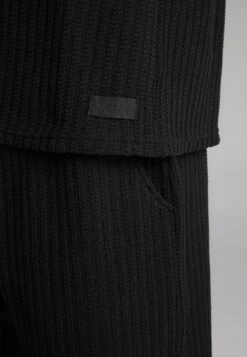 SikSilk Black Textured Vest -Modern Men Wear Shop SS 27413 3